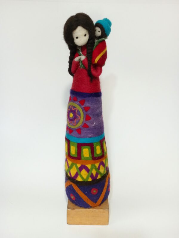 FIGURA DE FIELTRO MADRE ANDINA